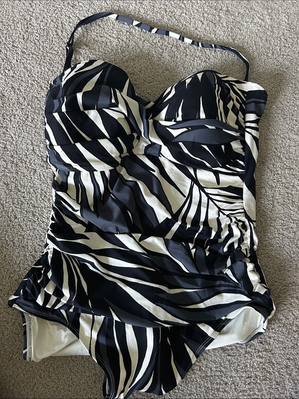 Black and White Printed One-Piece Swimsuit